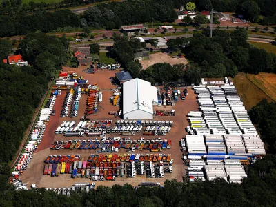 Dingemanse Trucks & Trailers