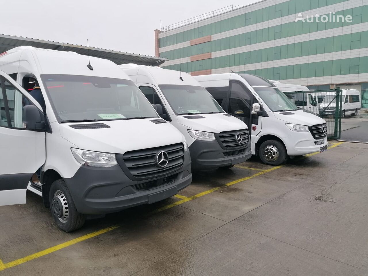 Купить пассажирский микроавтобус Mercedes-Benz SPRINTER 517/519 BAVARIA  TRANSFER XL 24 SEATS COC,vans on stock! Румыния, QW21364