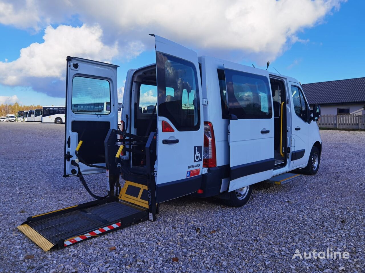 Купить пассажирский микроавтобус Renault Master 2016r euro6 transportation  of disabled people Польша Strawczyn, XF27867