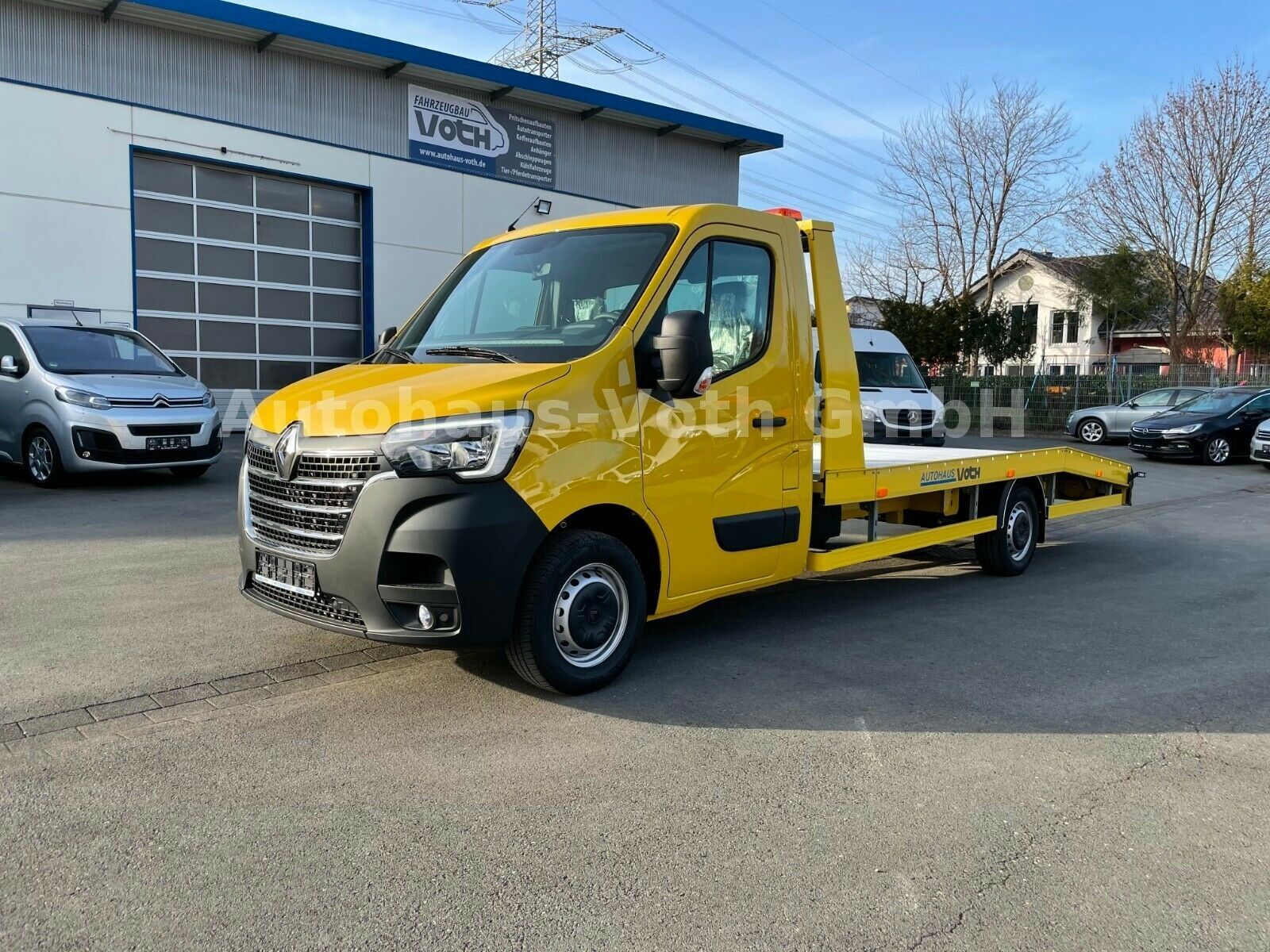 новый автовоз Renault Master