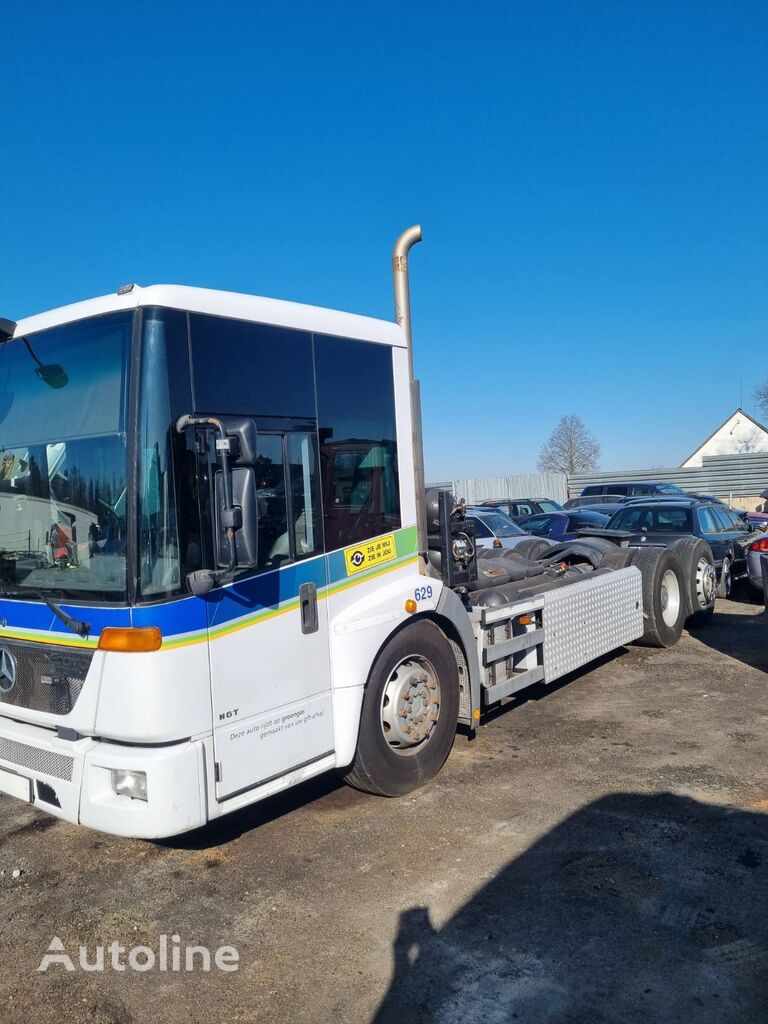 грузовик шасси Mercedes-Benz Econic 2628