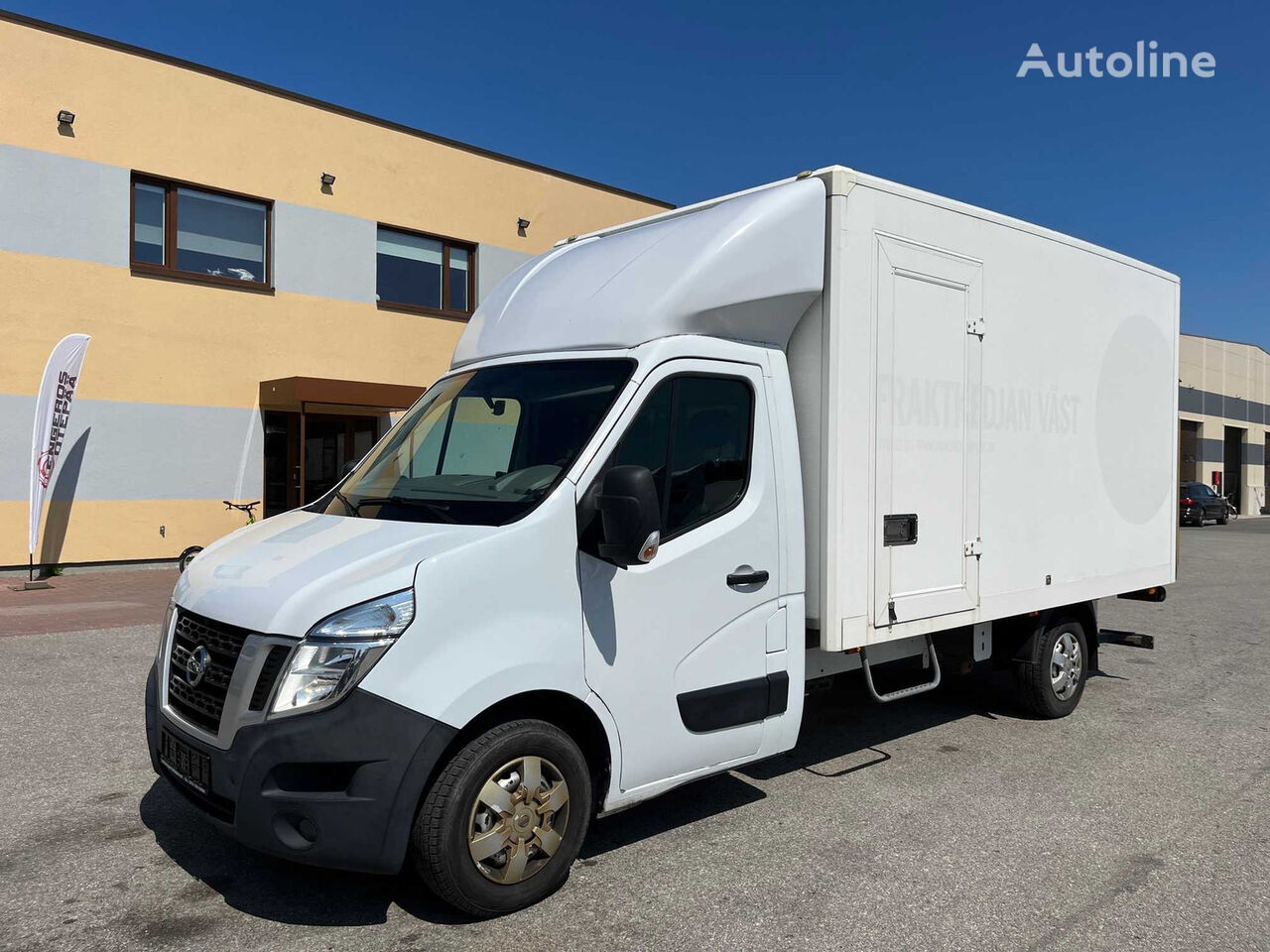 Купить микроавтобус фургон Nissan NV400 2,3DCI EURO 5 + LIFT ZEPRO 750 KG  Эстония Otepää, AY34659