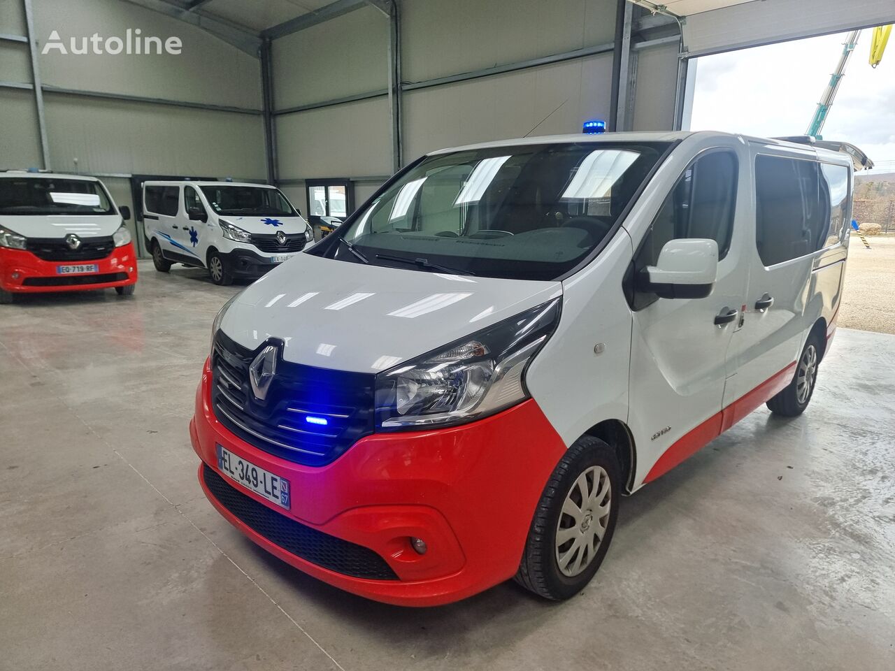 Купить машину скорой помощи Renault TRAFIC 2017 350 000 KM Франция  COMMERCY, VB38799