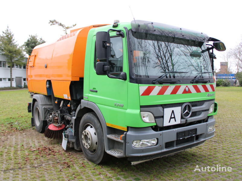 уборочная машина Mercedes-Benz Atego 1318 / Bucher Schörling Cityfant 60