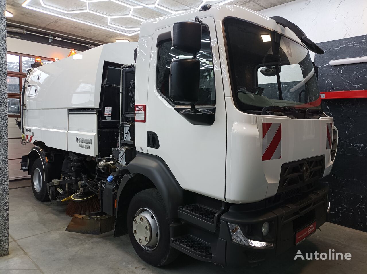 Купить уборочную машину Renault Midlum 240 Zamiatarka Kehrmaschine FAUN  Euro 6 Karcher 2018r Польша Sierakowice, BY37365