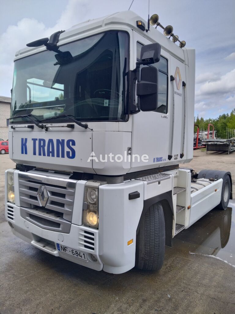 Тягач Renault TRC 36 R